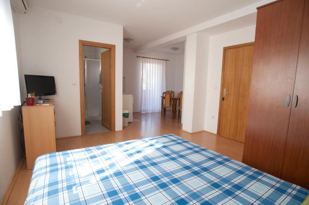Apartments Maric With Parking 우마그 객실 사진