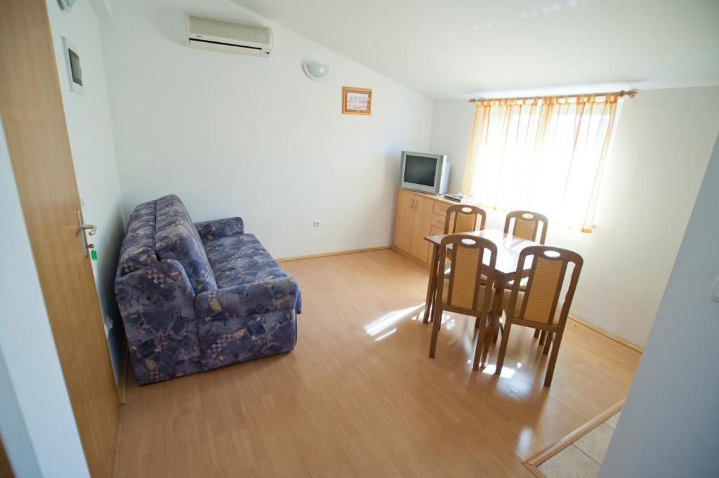 Apartments Maric With Parking 우마그 객실 사진