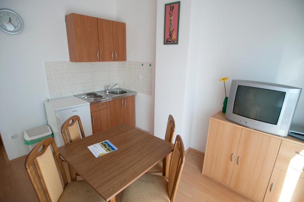 Apartments Maric With Parking 우마그 객실 사진