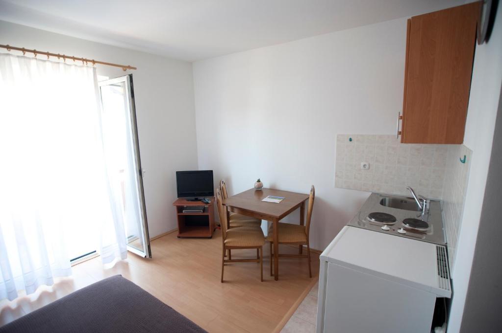 Apartments Maric With Parking 우마그 객실 사진